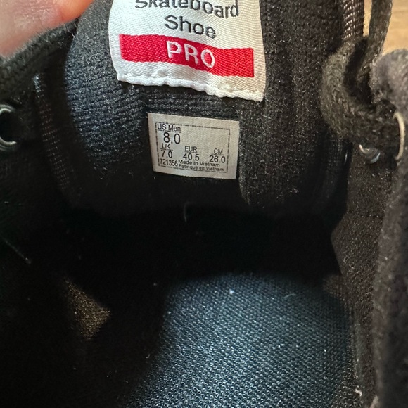 Charcoal lace up Vans. UltraCush size US men’s 8. - Picture 3 of 4